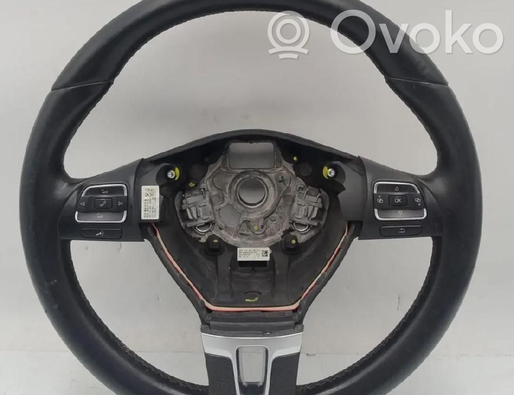 Volkswagen PASSAT B7 Kierownica 