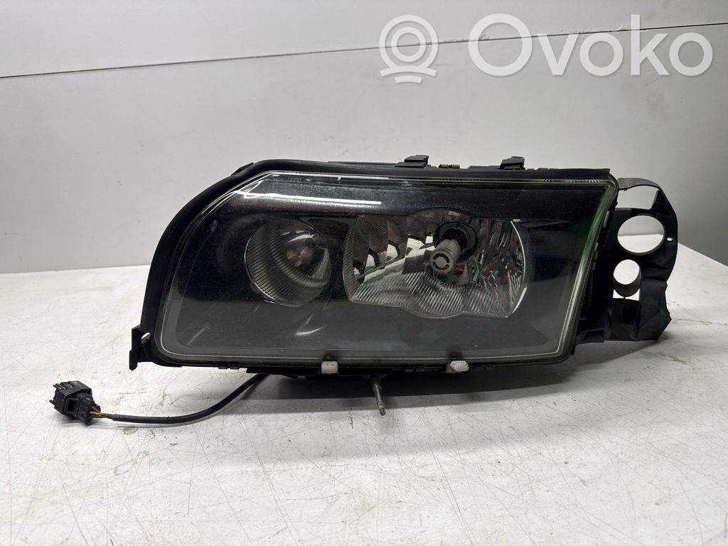 Headlight/headlamp   30744156,89900220