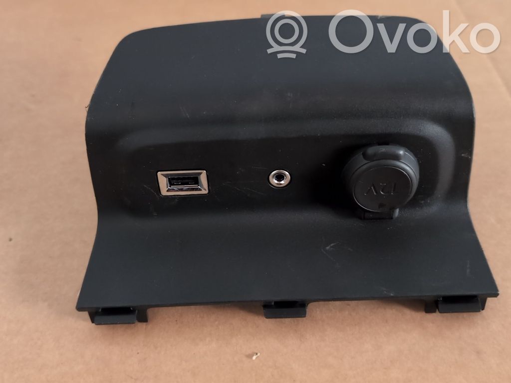 Citroen C3 Enchufe conector entrada auxiliar 