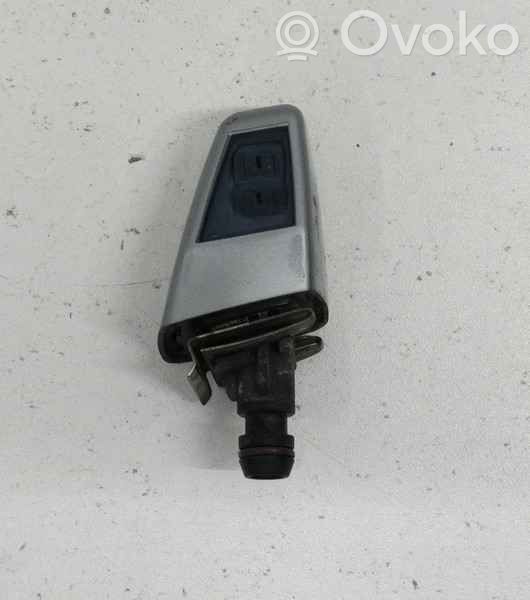 BMW X3 E83 Headlight washer spray nozzle 