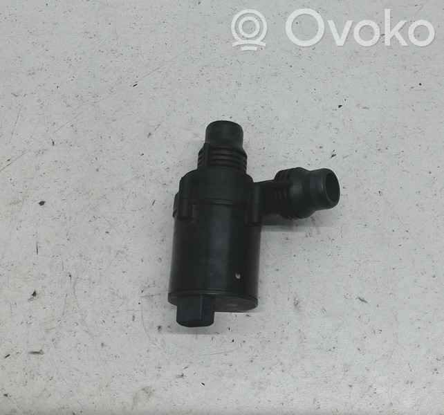 BMW 5 E12 Water pump 