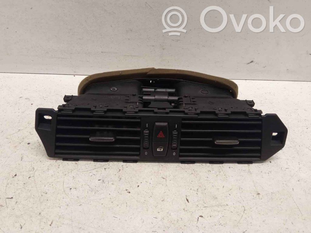 Rejilla de ventilación central del panel   64226953618,0007605,6169602,VDMS12