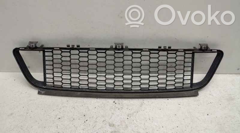 BMW 1 F20 F21 Kratka dolna zderzaka przedniego 