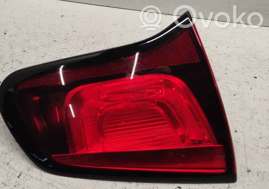 Lampy tylnej klapy bagażnika   6350JC,0008026,6294853,VDMS12