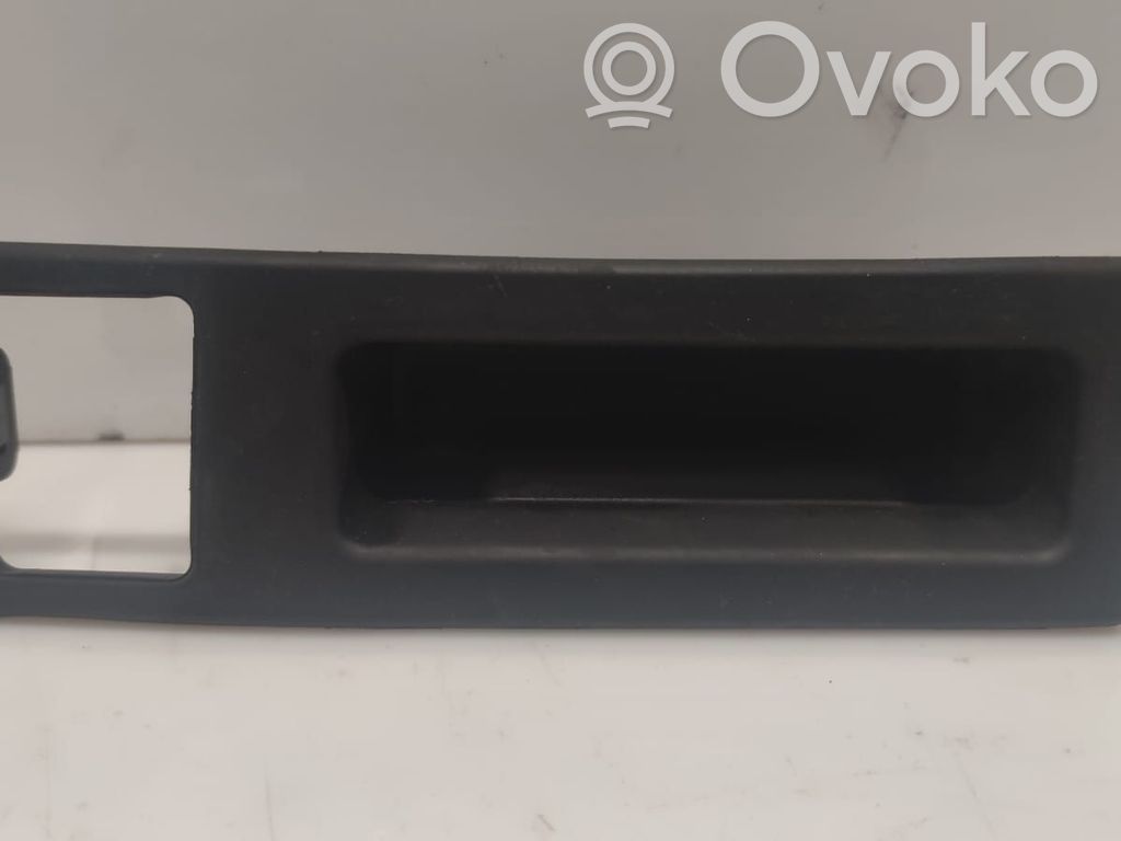 BMW 3 F30 F35 F31 Przycisk otwierania klapy bagażnika 