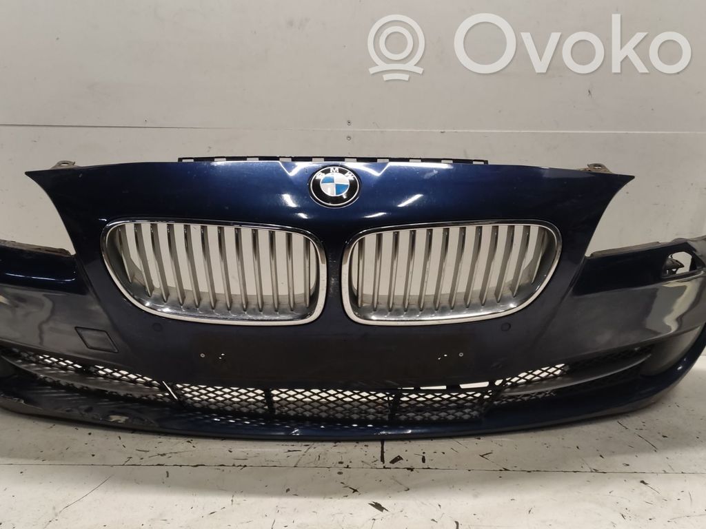 BMW 5 F10 F11 Priekinis bamperis 