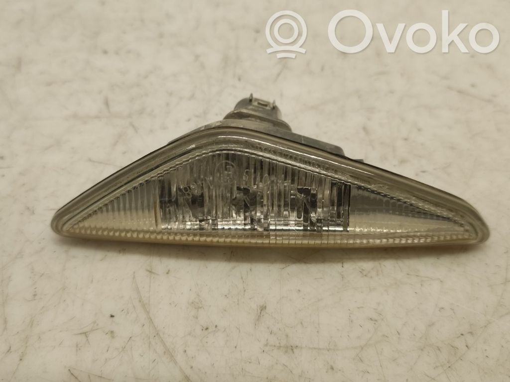 BMW 3 E46 Front fender indicator light 