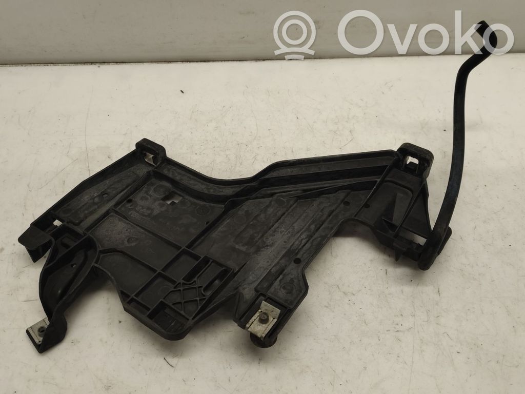Audi A4 S4 B8 8K Headlight/headlamp mounting bracket 