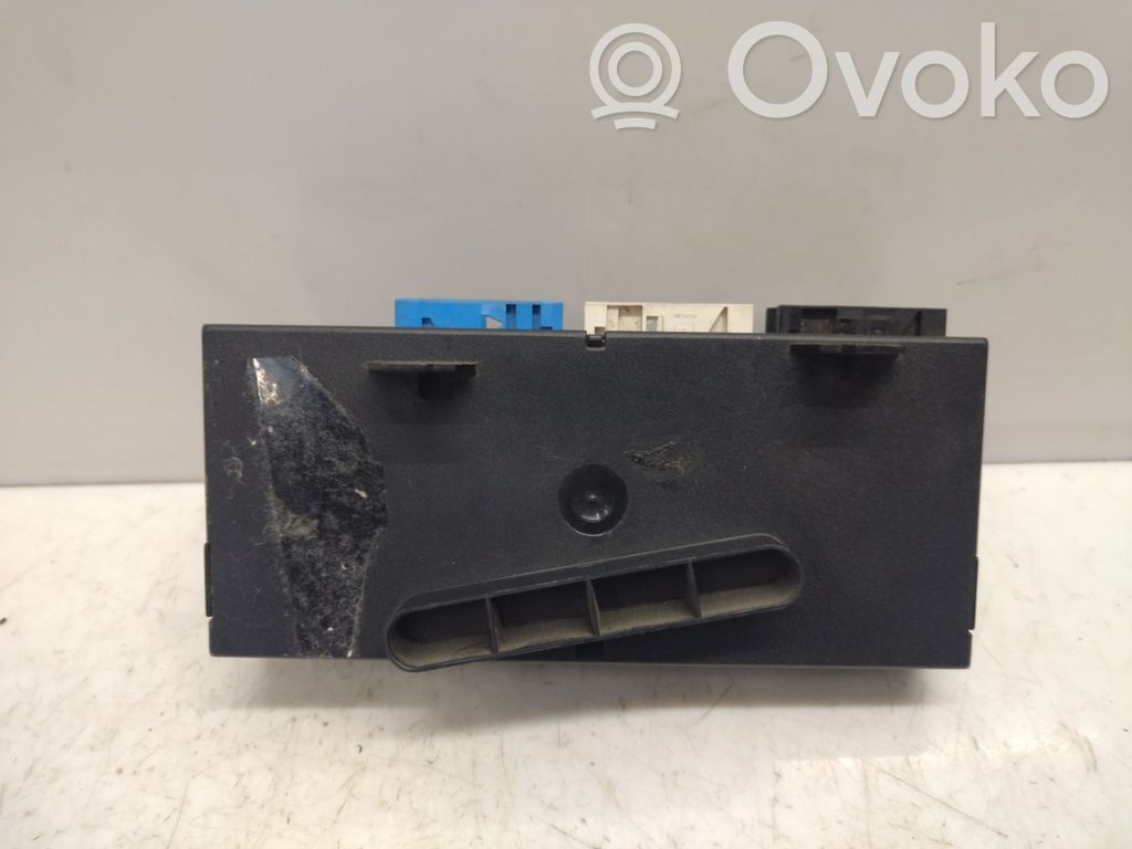 BMW 3 E36 Komforto modulis 