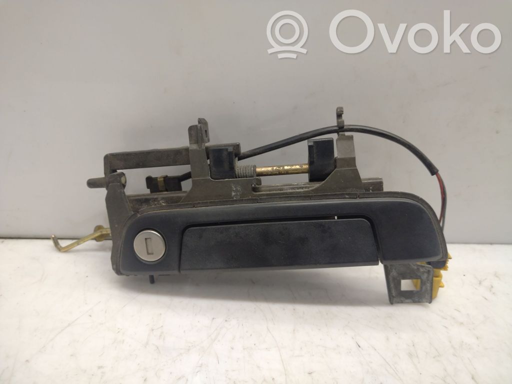 Etuoven ulkokahva   51218401628,51211960801,0003824,30336310,VDMS12