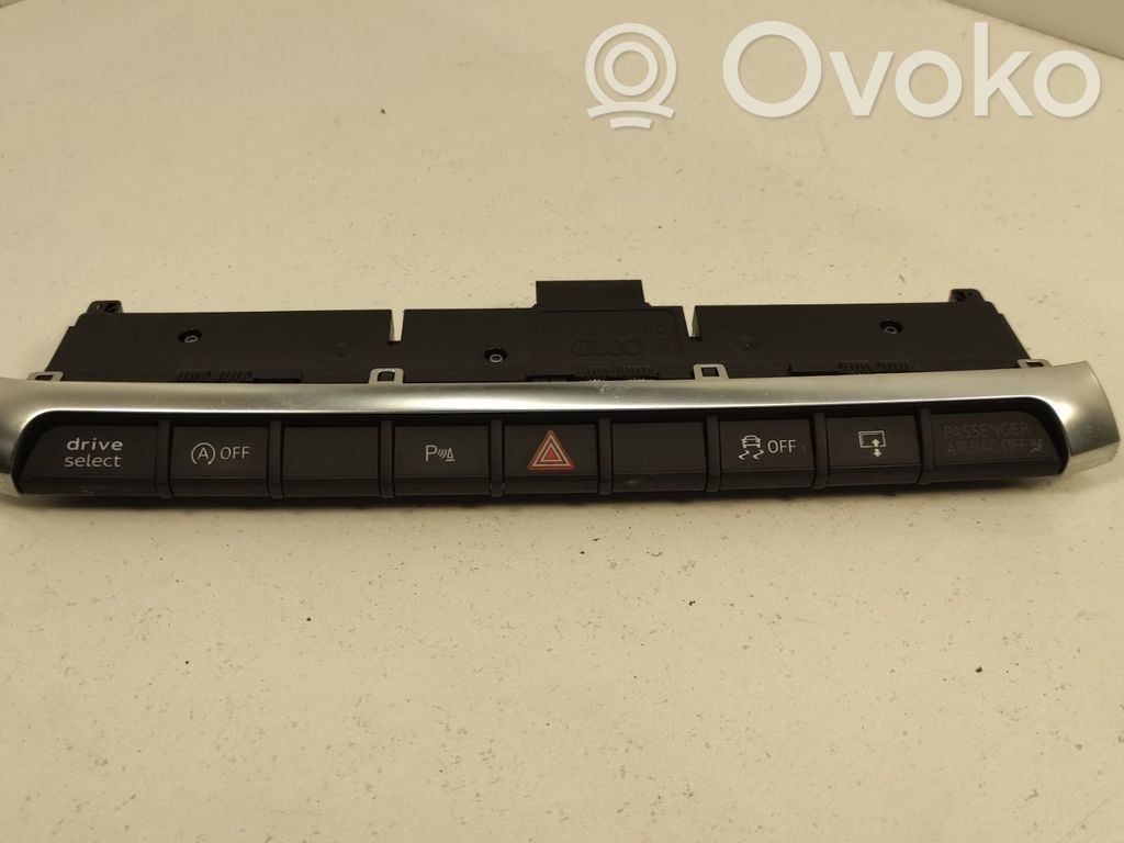 Audi A3 S3 8V Przycisk świateł awaryjnych 