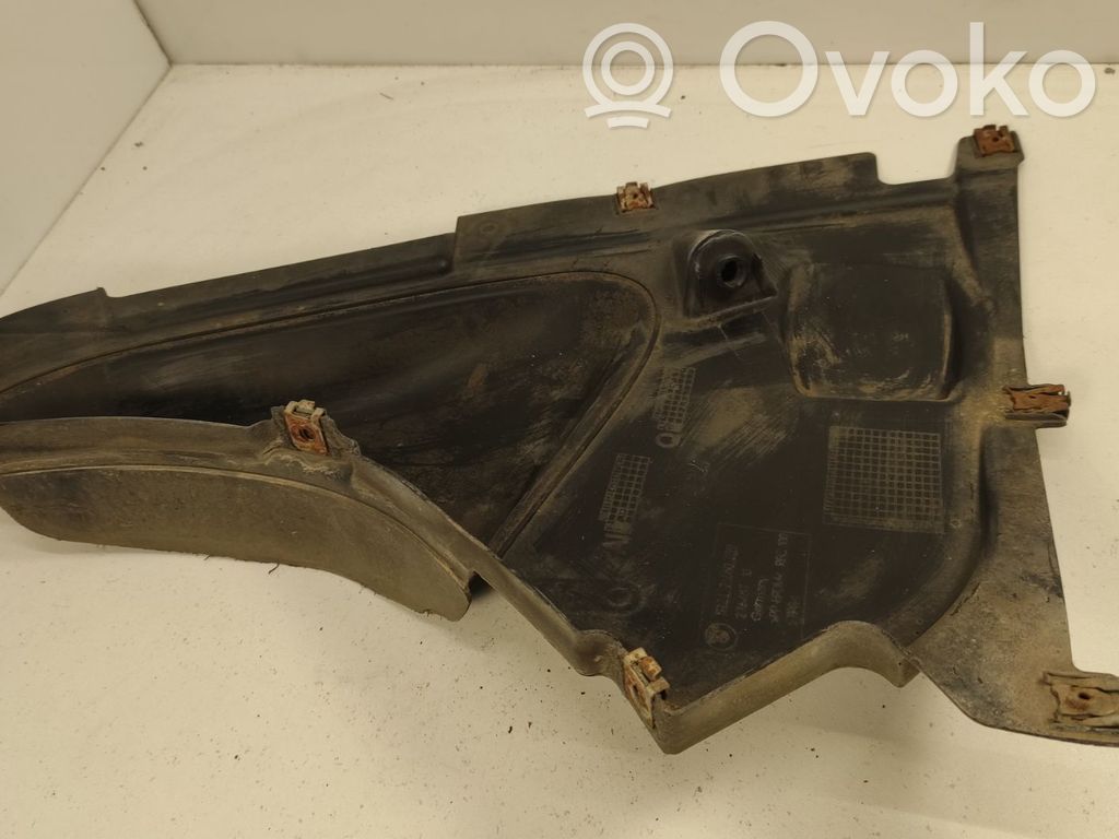 BMW 3 E21 Owiewka szyby drzwi przednich 