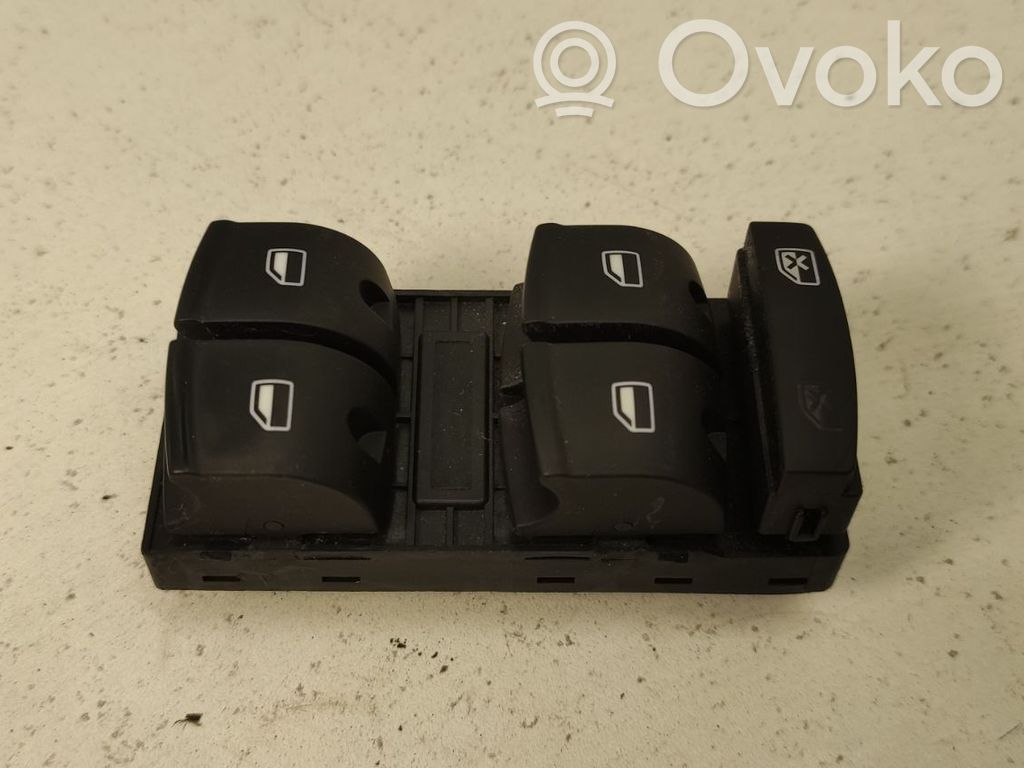Audi A3 S3 A3 Sportback 8P Electric window control switch 