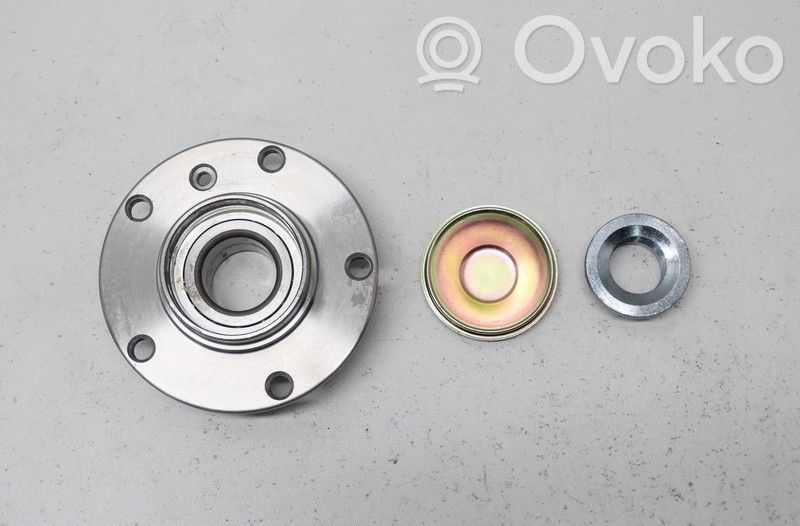BMW 7 E65 E66 Cubo de rueda delantera 