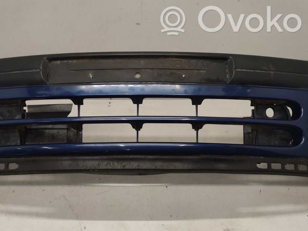 Renault Clio II Zderzak przedni 