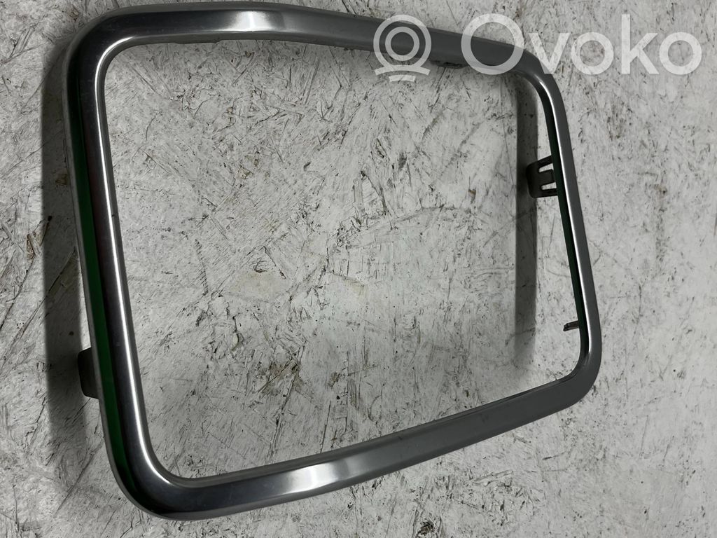 Maskownica / Grill / Atrapa górna chłodnicy   6UG42TRMAA,N5704,80207T