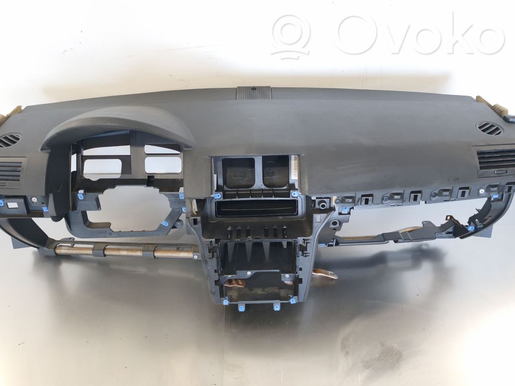 Opel Astra H Panelis 