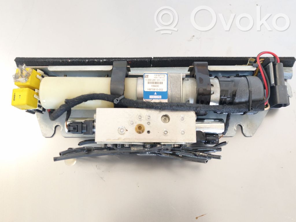 Opel Astra H Pagrindinis hidraulinis stogo cilindras 