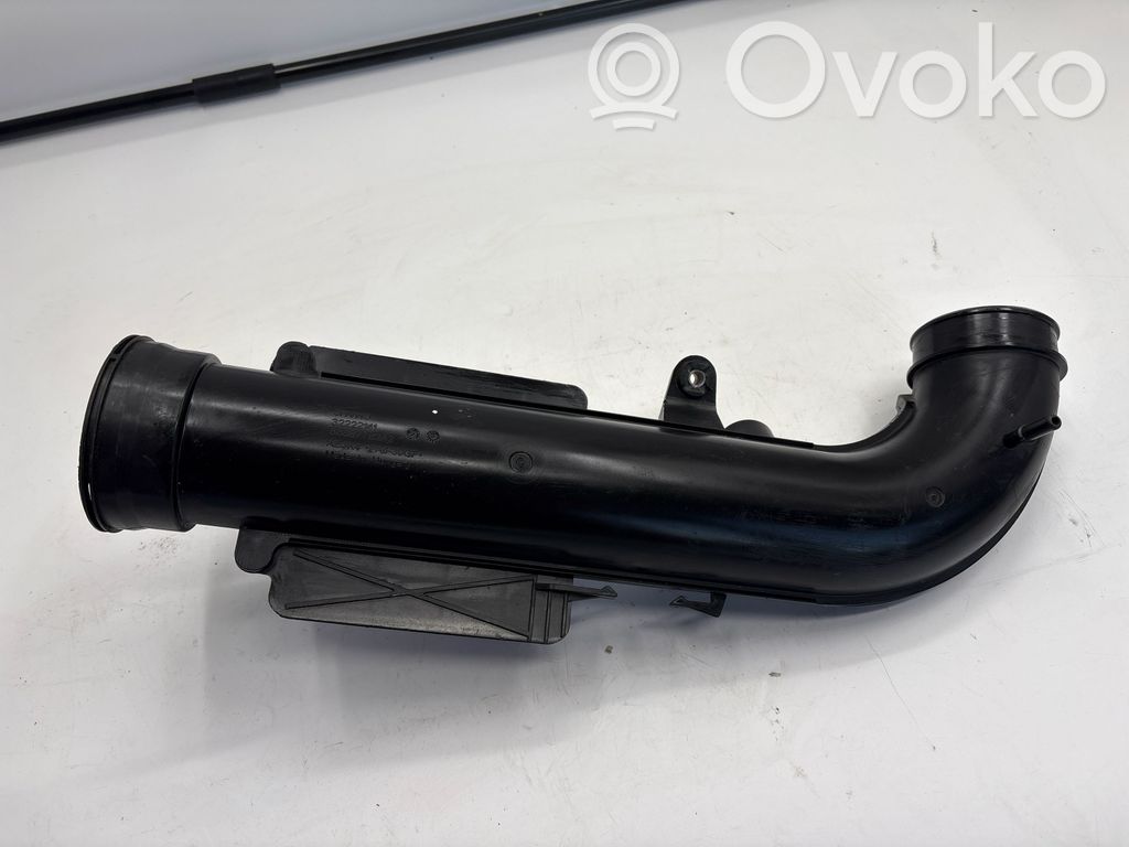 Volvo XC40 Część rury dolotu powietrza 