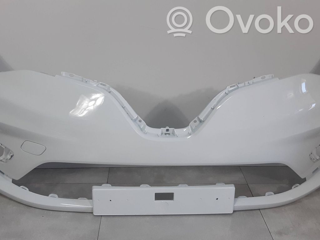 Renault Zoe Parachoques delantero 