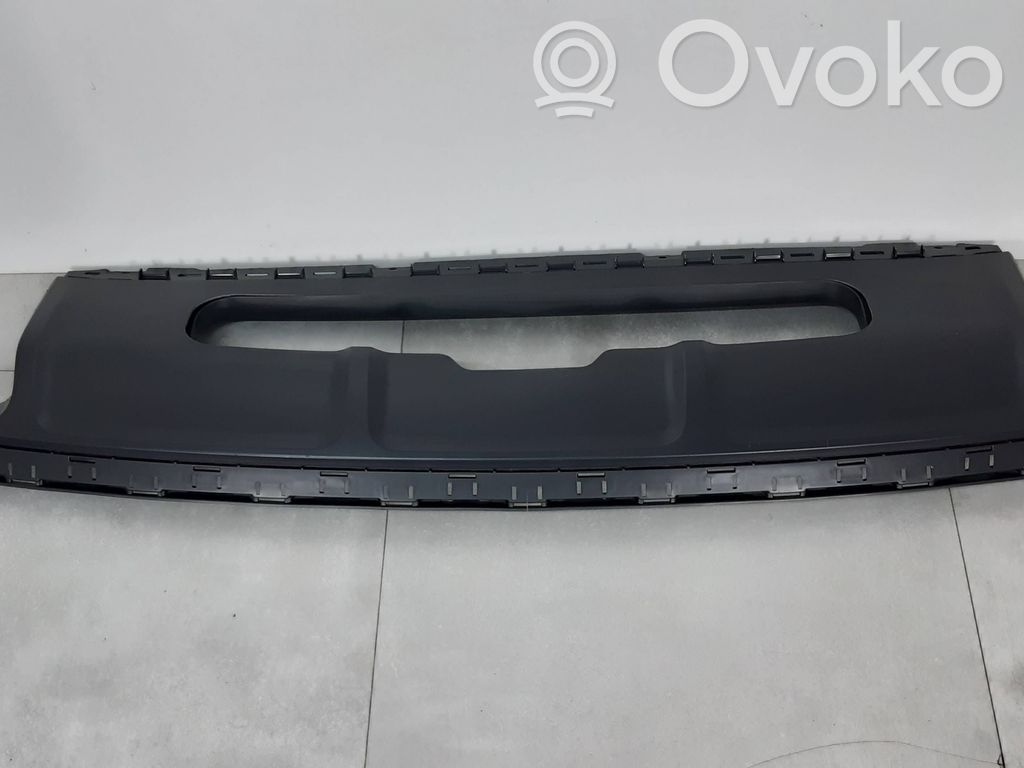 Audi Q7 4M Apakšējā bampera daļa 