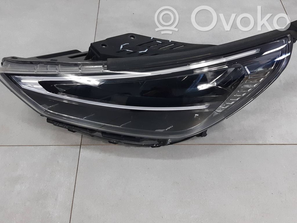Hyundai i30 Scheinwerfer 
