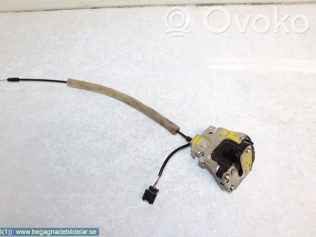 Front door lock   8200661170