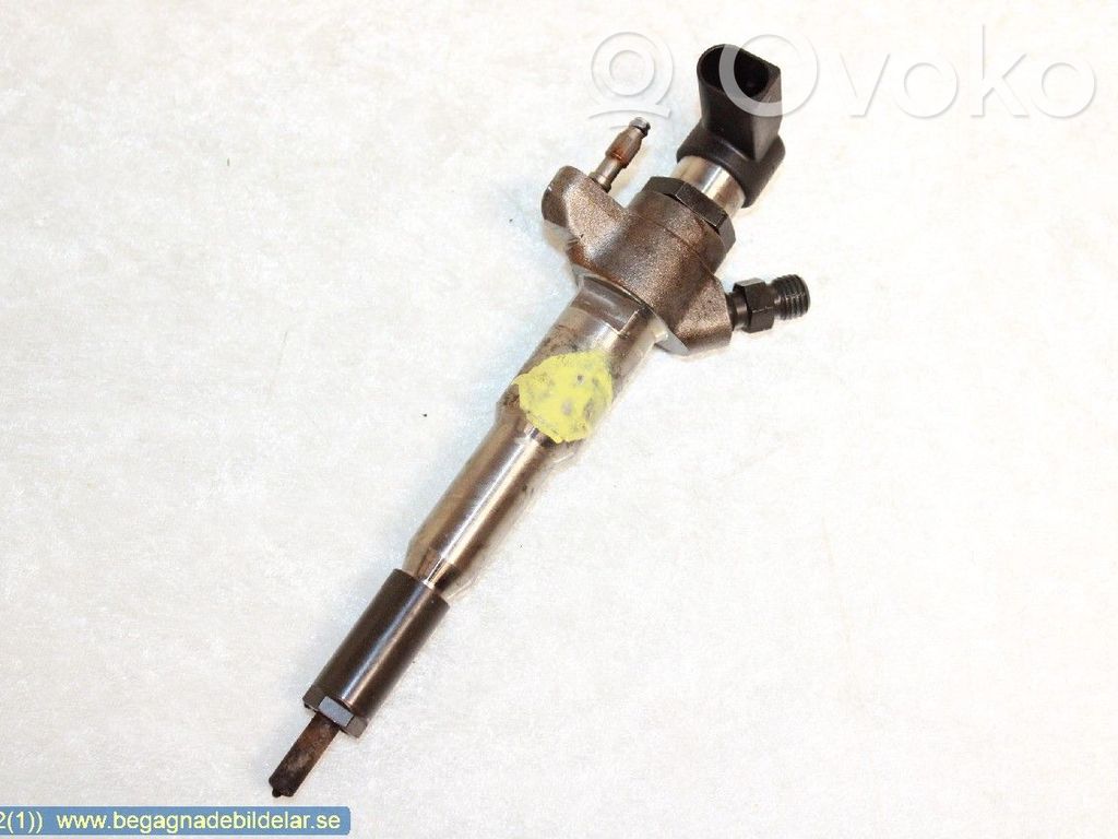 Inyector de combustible   166000372R,166093282R