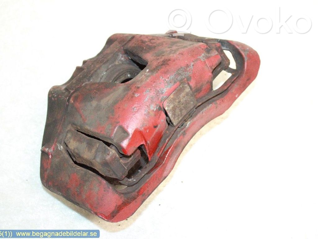 Передний суппорт   B3YF3371X