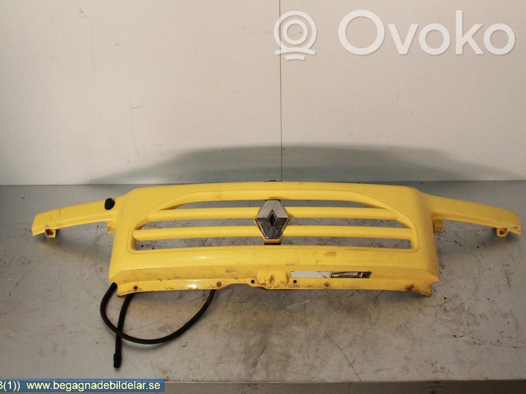 Front bumper lower grill