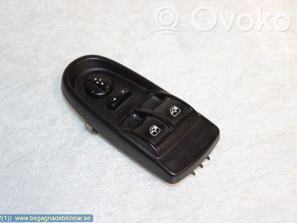 Electric window control switch   5801484207