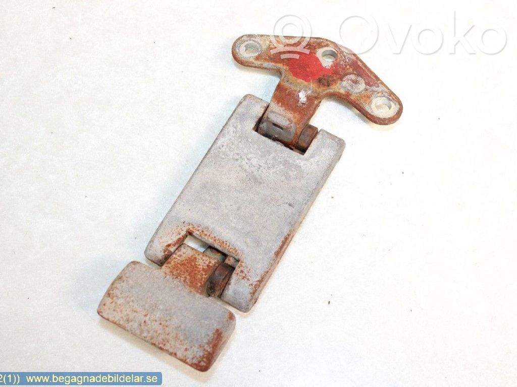 Iveco Daily 3rd gen Front door upper hinge 