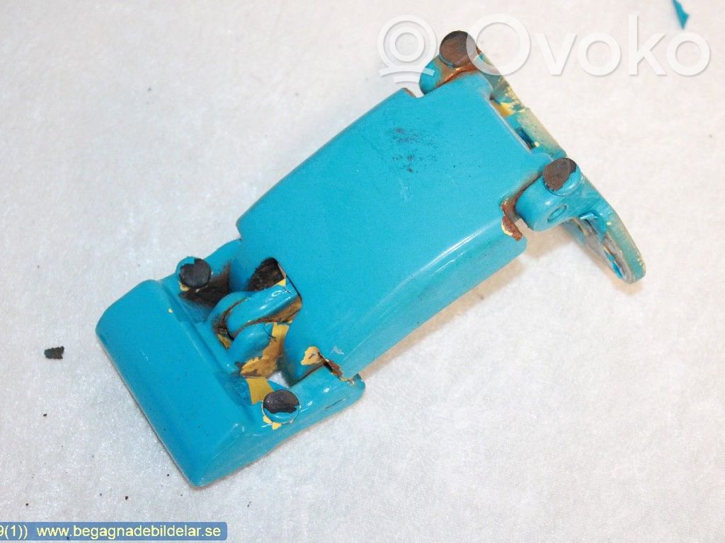 Iveco Daily 4th gen Front door upper hinge 