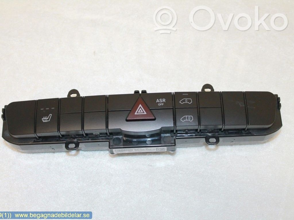 Botón interruptor de luz de peligro   A9069012101,9069052200
