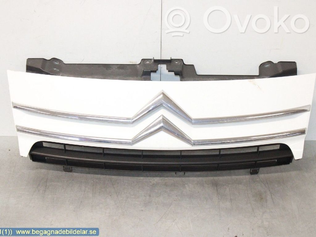 Front bumper upper radiator grill   7804Q9,7804R2,7810Q2