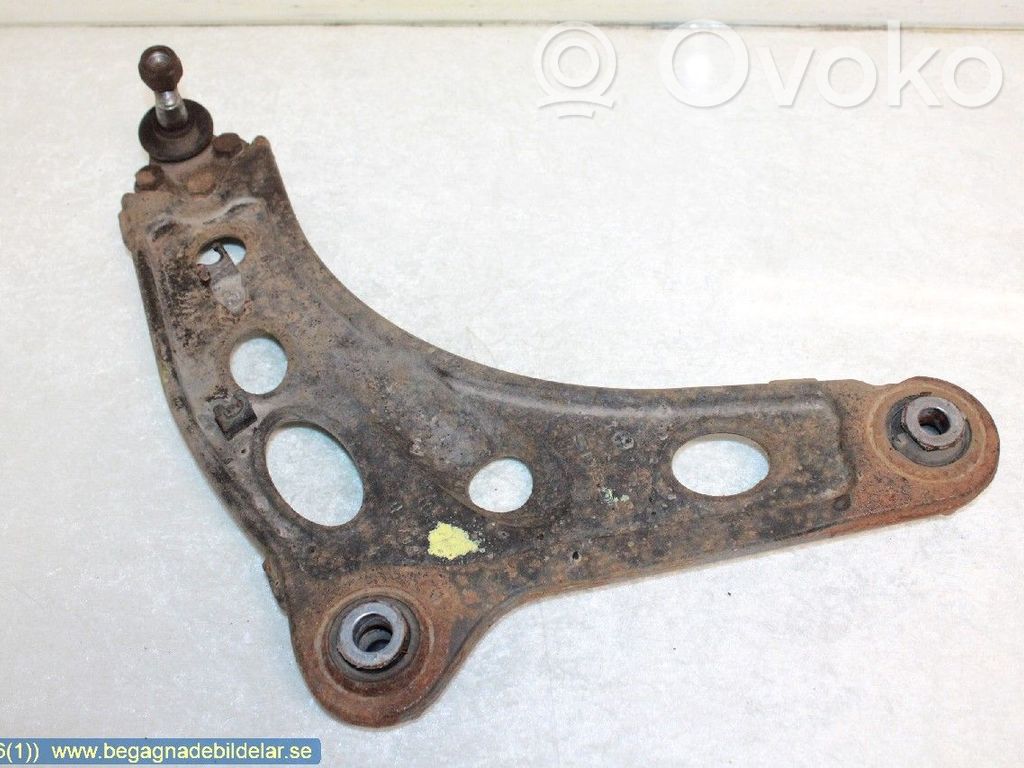 Renault Trafic III (X82) Front lower control arm/wishbone 