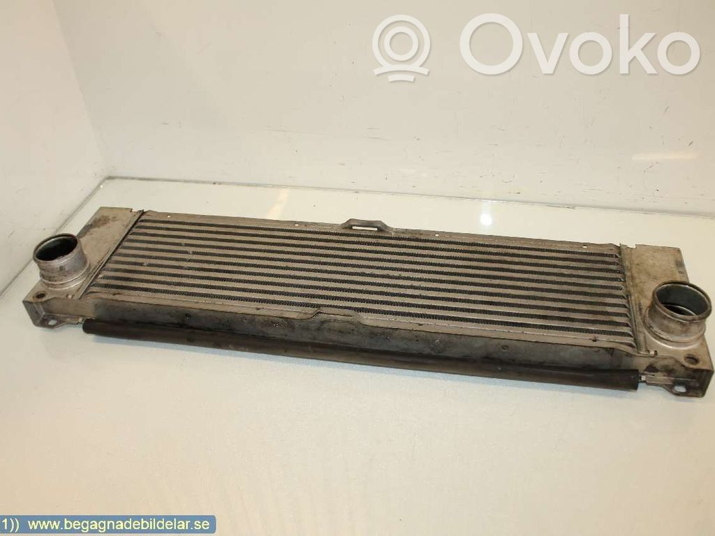 Mercedes-Benz Vito Viano W639 Chłodnica powietrza doładowującego / Intercooler 