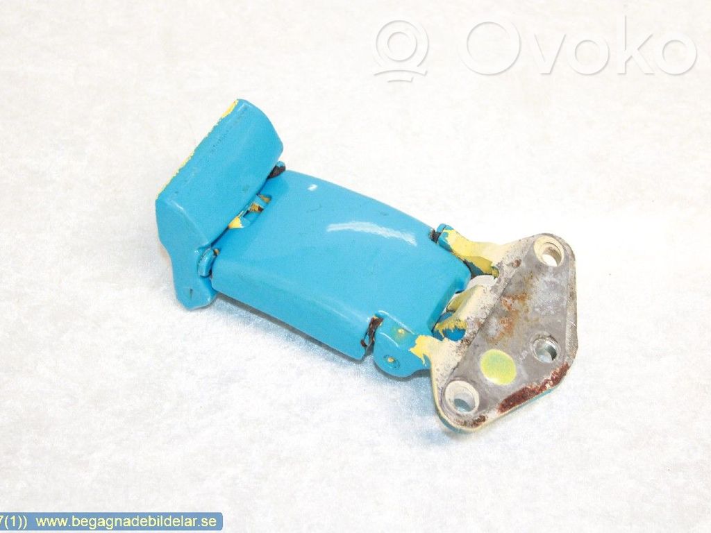 Iveco Daily 4th gen Front door upper hinge 