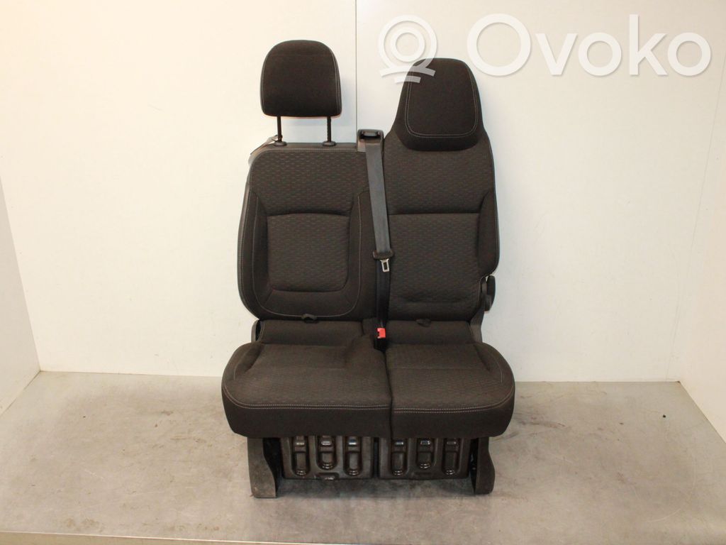 Opel Vivaro Etumatkustajan istuin 