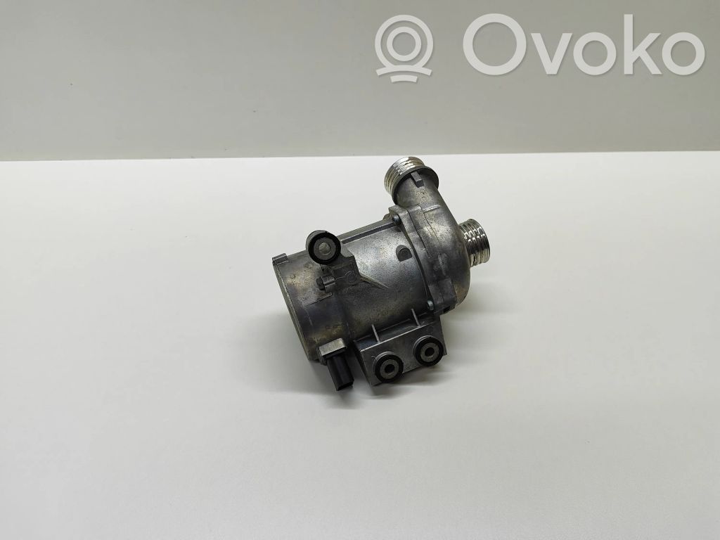 BMW 5 E60 E61 Water pump 