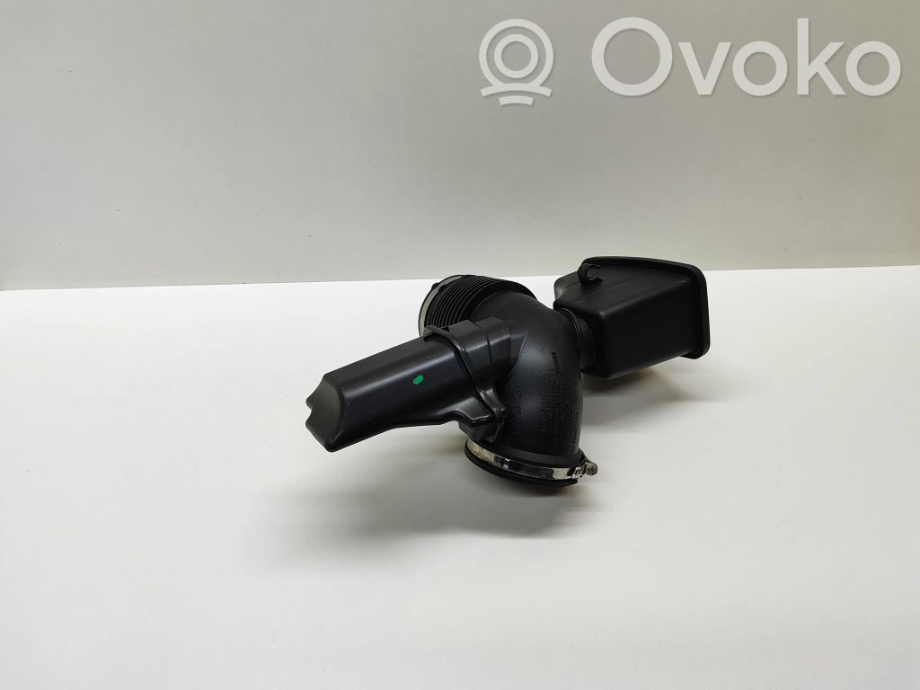 BMW 5 E60 E61 Air intake duct part 