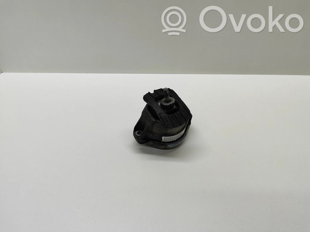 Engine mount bracket   6774620,677462002,15934612