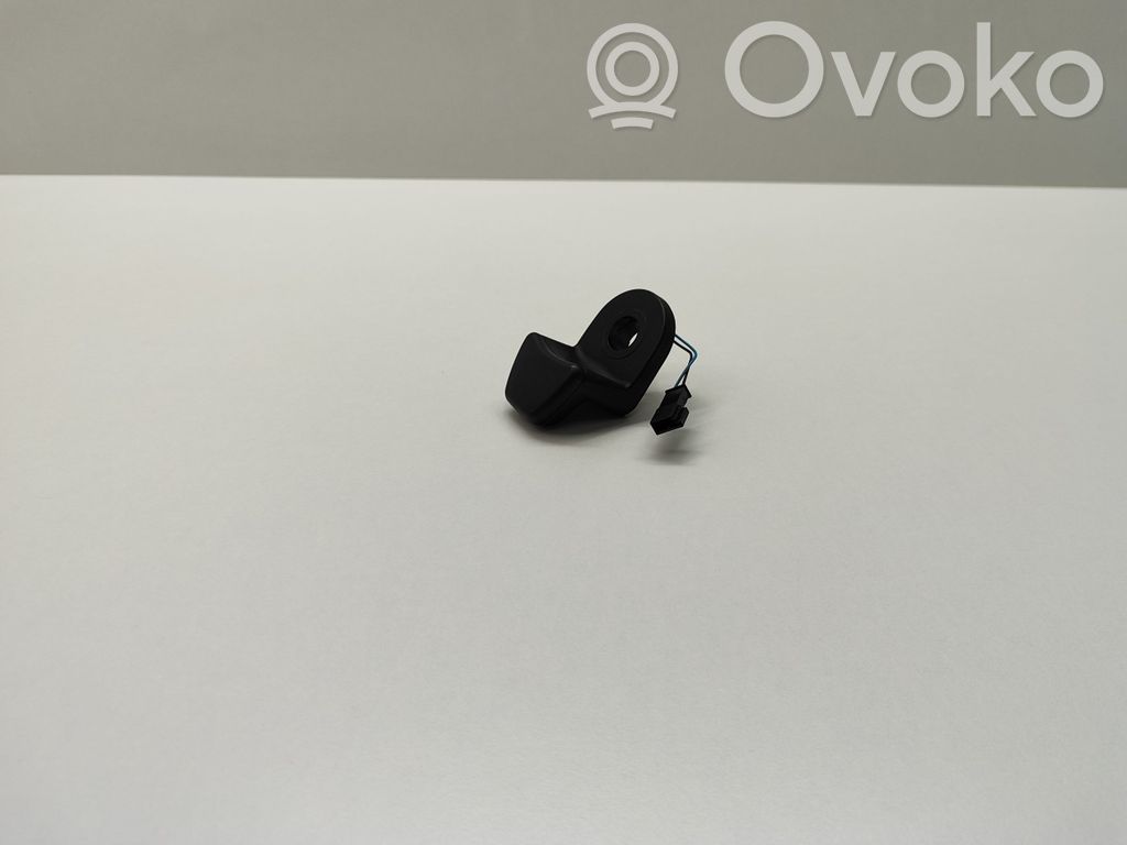 BMW 5 E60 E61 Tailgate glass/window release handle 