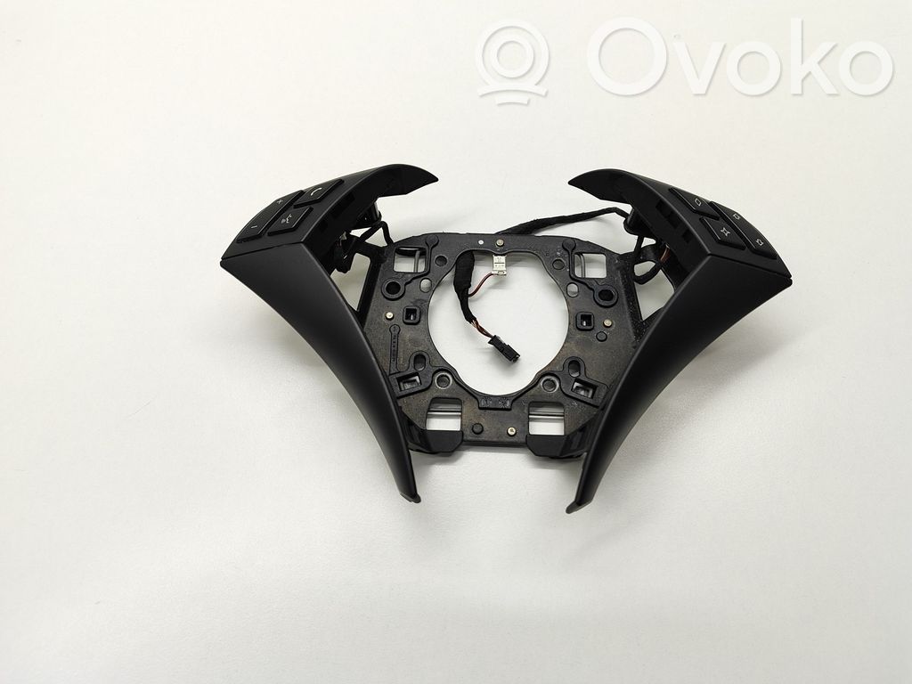 BMW 5 E60 E61 Steering wheel buttons/switches 