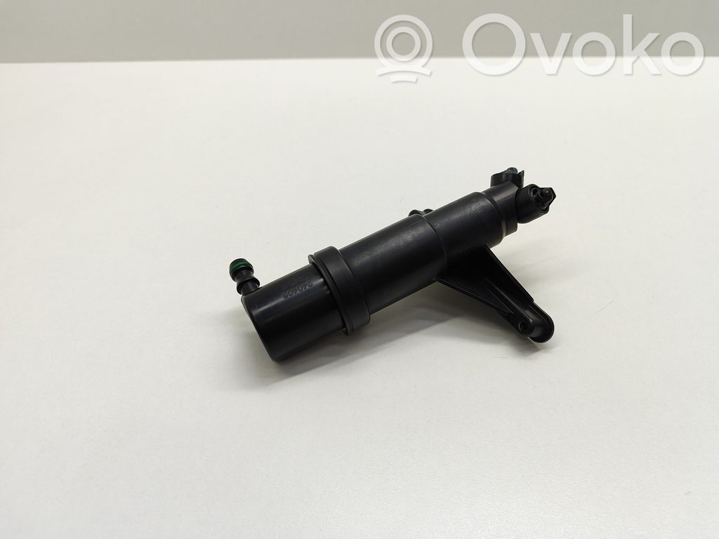 BMW 5 E60 E61 Headlight washer spray nozzle 