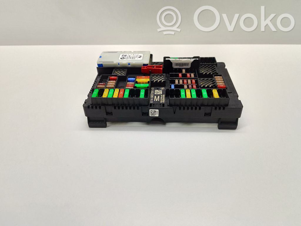 BMW 5 G30 G31 G38 Fuse module 