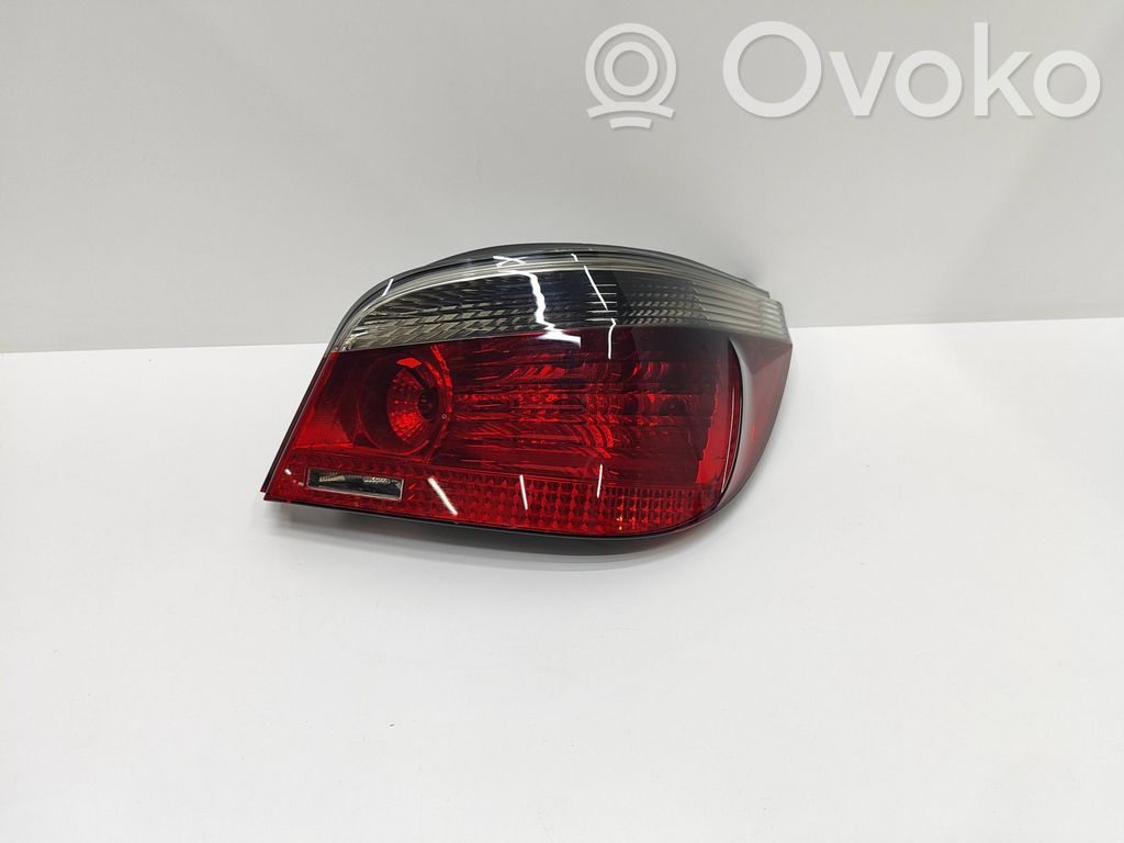 Rear/tail lights   6910768,679067,6923306