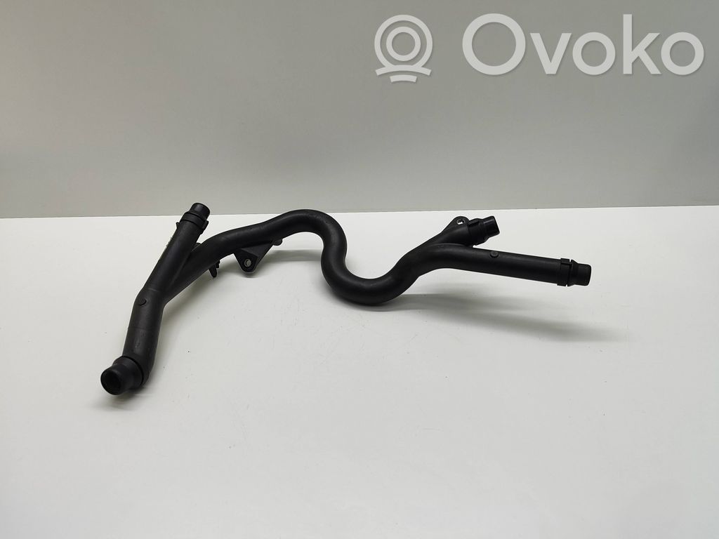 BMW 5 E60 E61 Moottorin vesijäähdytyksen putki/letku 