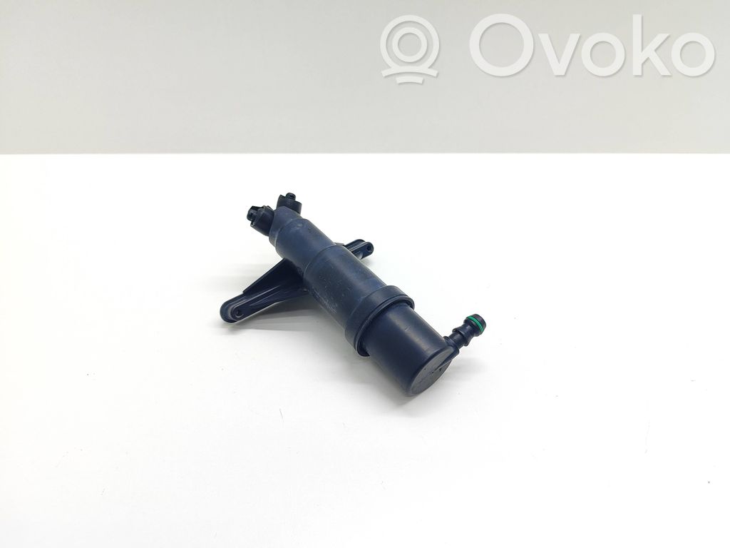 BMW 5 E60 E61 Dysza spryskiwacza lampy przedniej 