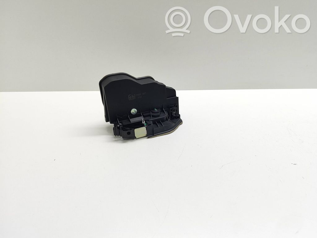 BMW 5 F10 F11 Front door lock 